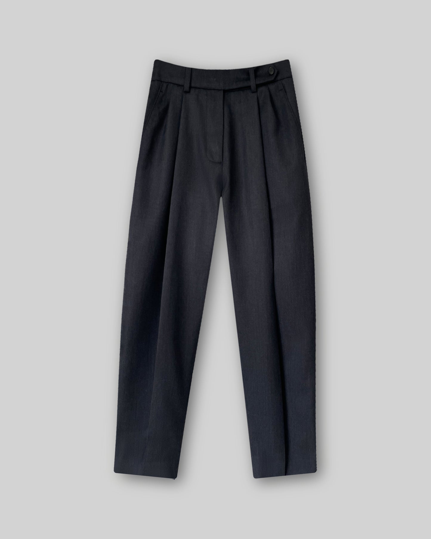 Long Pleat Carrot Pants