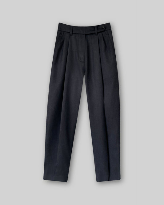 Long Pleat Carrot Pants