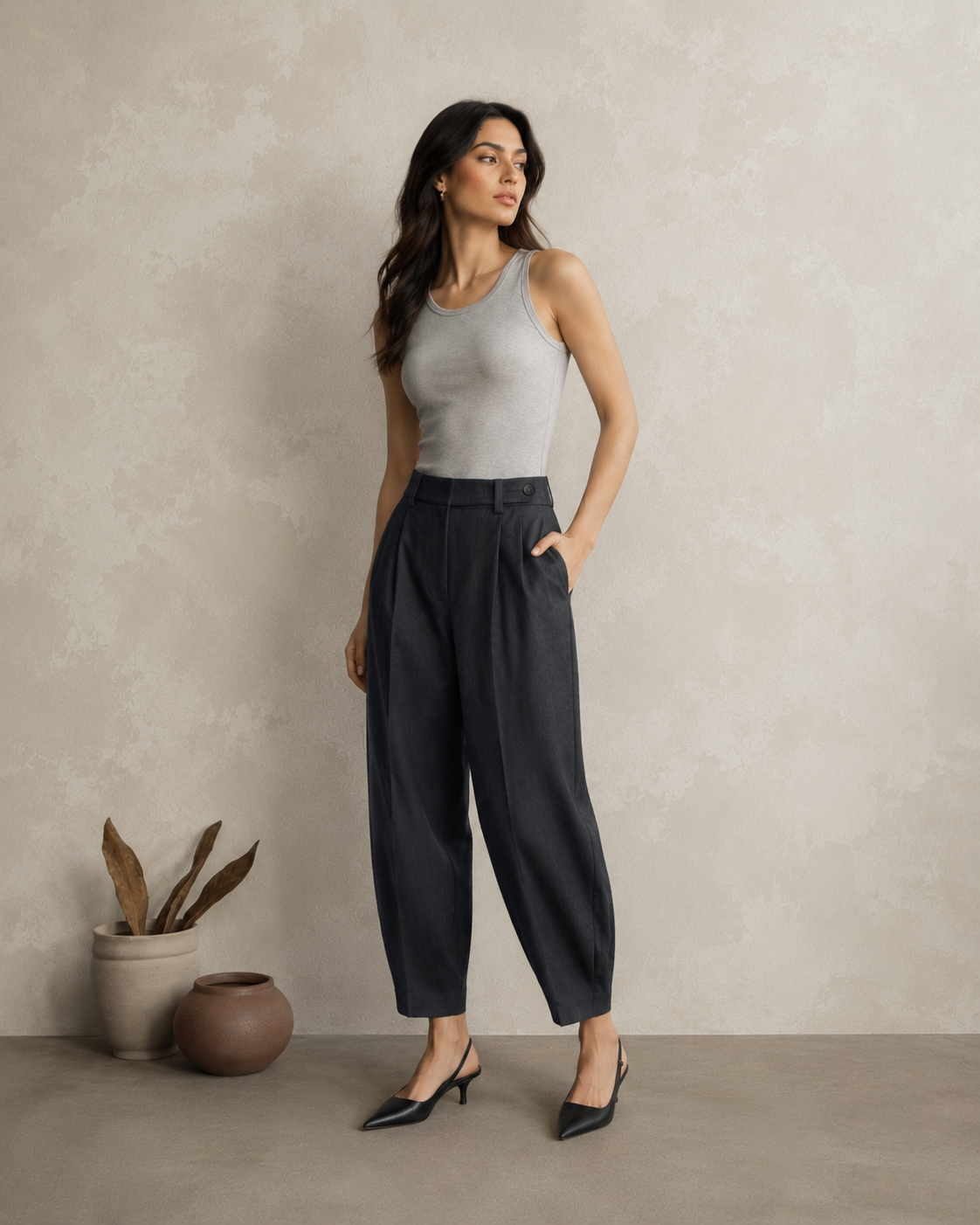 Long Pleat Carrot Pants